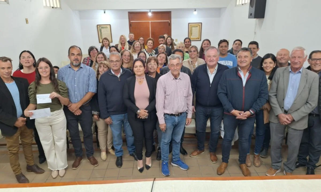 Aportes por más de $27 millones y kits de materiales para las 11 bibliotecas populares del Dpto. San Cristóbal