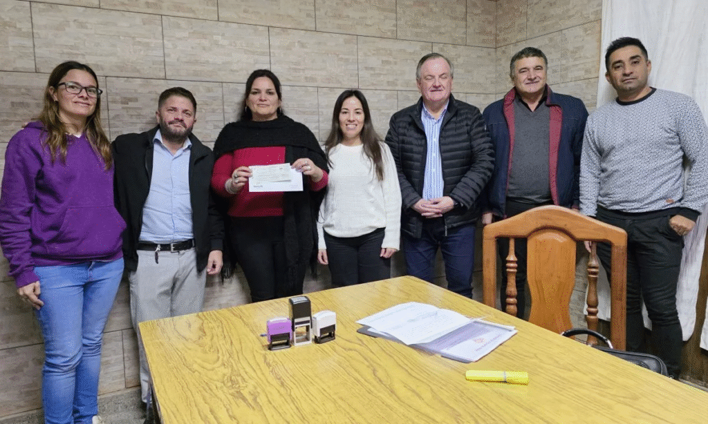 Felipe Michlig y Juan Cruz Cándido visitaron Las Palmeras y Colonia Rosa