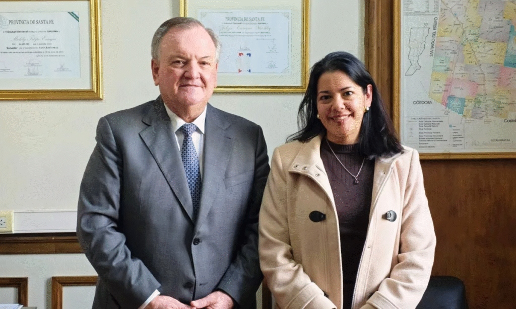 El senador Michlig recibió a la intendenta de San Guillermo Romina López para avanzar con obras para la localidad