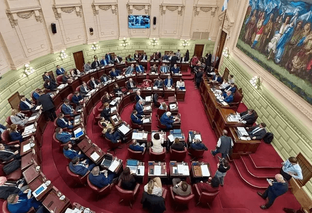 Reforma constitucional: aprobaron cambios históricos en el Poder Legislativo de Santa Fe