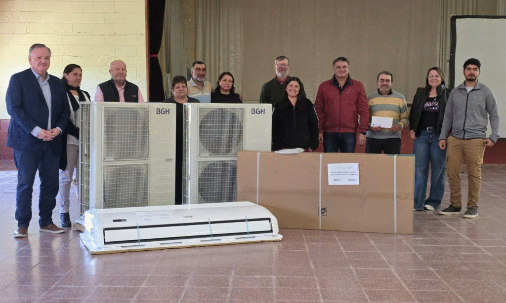 El senador Michlig visitó distintas localidades y acercó numerosas respuestas gubernamentales