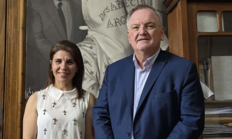 El Senador Michlig recibió a la Pte. Comunal de Hersilia, Silvana Romero, para abordar temas de gestión