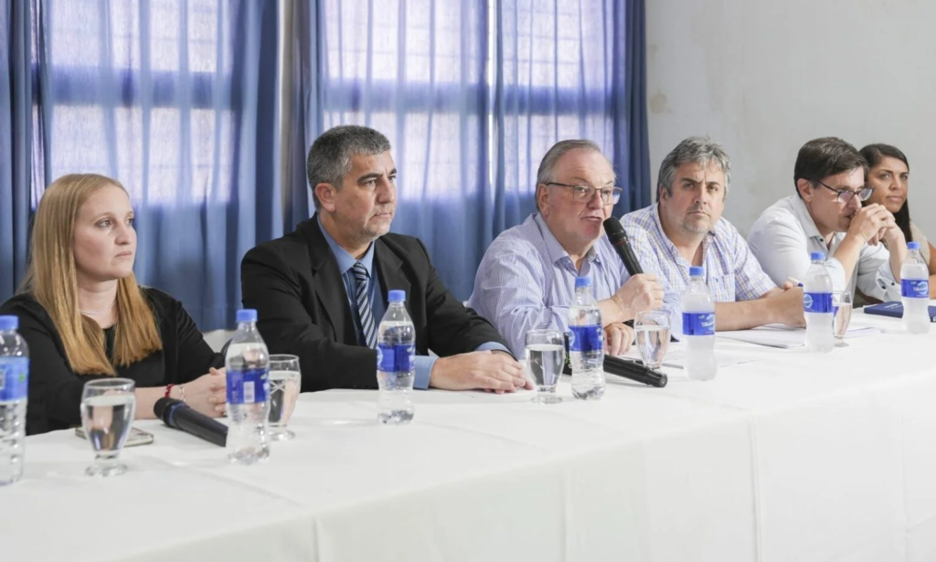 Felipe Michlig: “Son momentos de consternación, de acompañamiento y de contención”