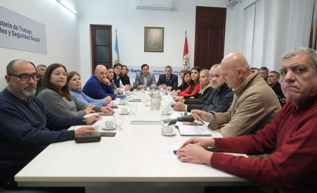 Paritaria docente: Provincia presentó una propuesta semestral con un aumento del 15 % incluyendo Fopcid y el mínimo garantizado