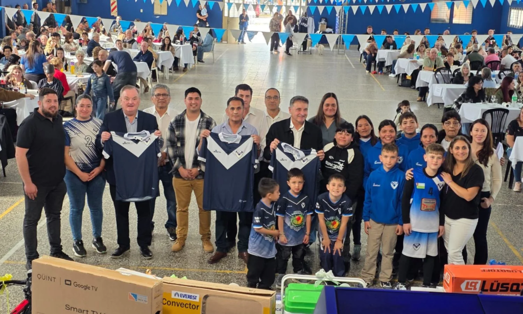 Michlig y González presentes en las celebraciones del 92° aniversario del Club Tiro Federal de Moisés Ville