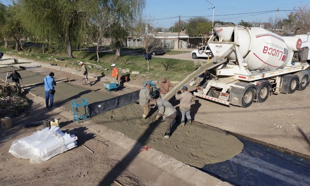 La pavimentación y transformación del nuevo Boulevard Irigoyen de Ceres registra un 60% de avance