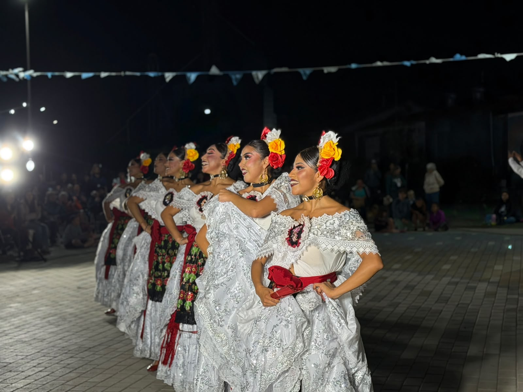 Suardi vivió una jornada de intercambio cultural en el marco del Festival Internacional de Folclore