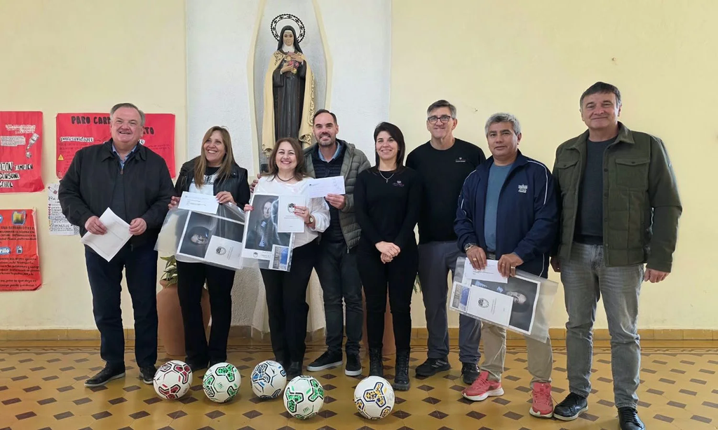 En Hersilia Michlig, González y Romero entregaron aporte a instituciones educativas y deportivas de la localidad